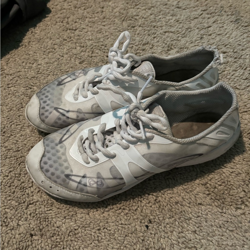Nfinity cheer shoes